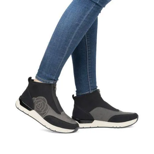 58956 Sneaker Boot
