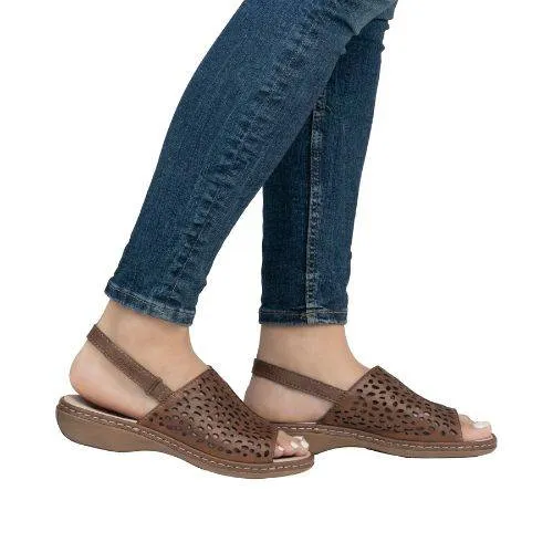 65985 Backstrap Sandal