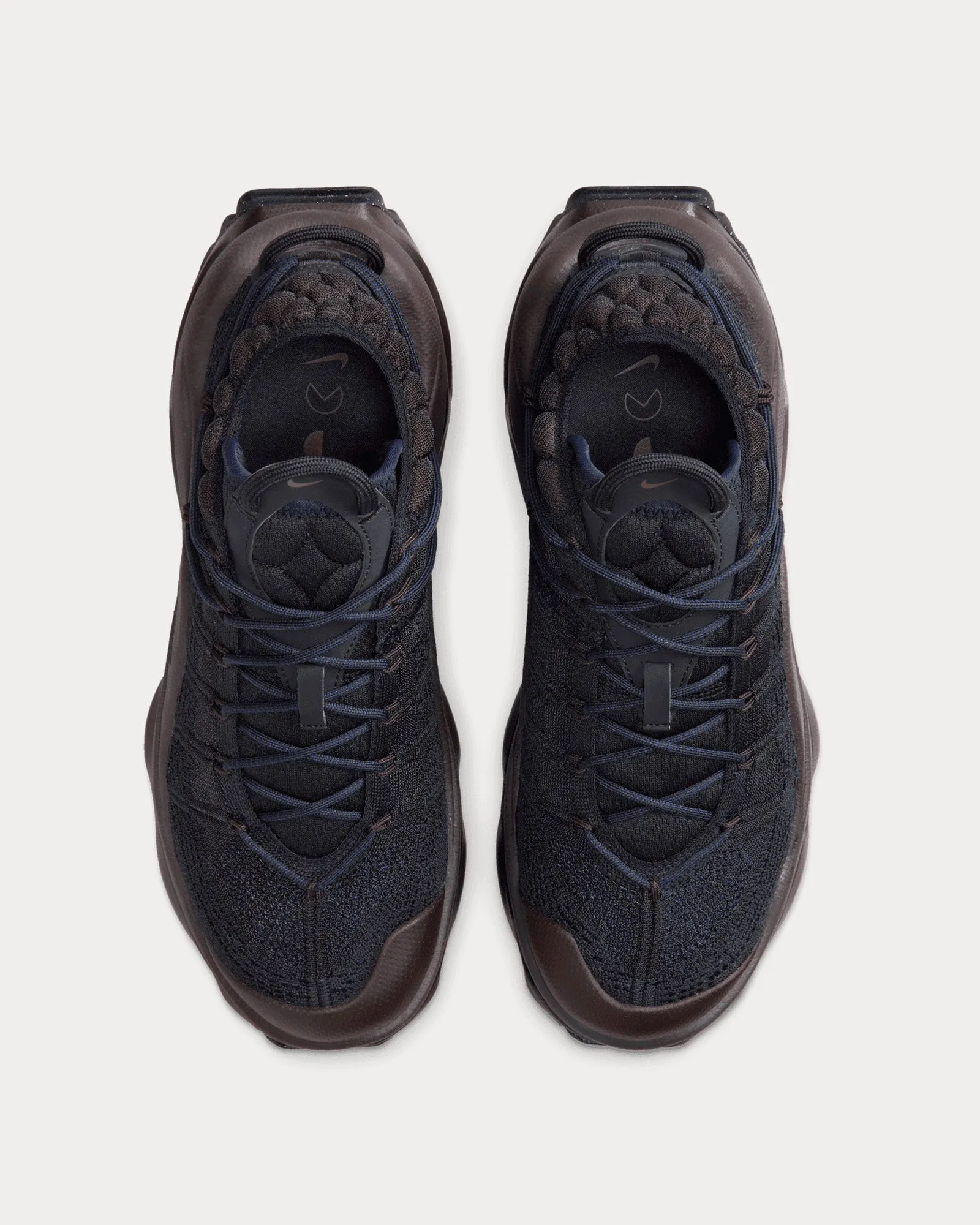 Air Max Flyknit Venture Black / Cacao Wow / Sequoia Low Top Sneakers