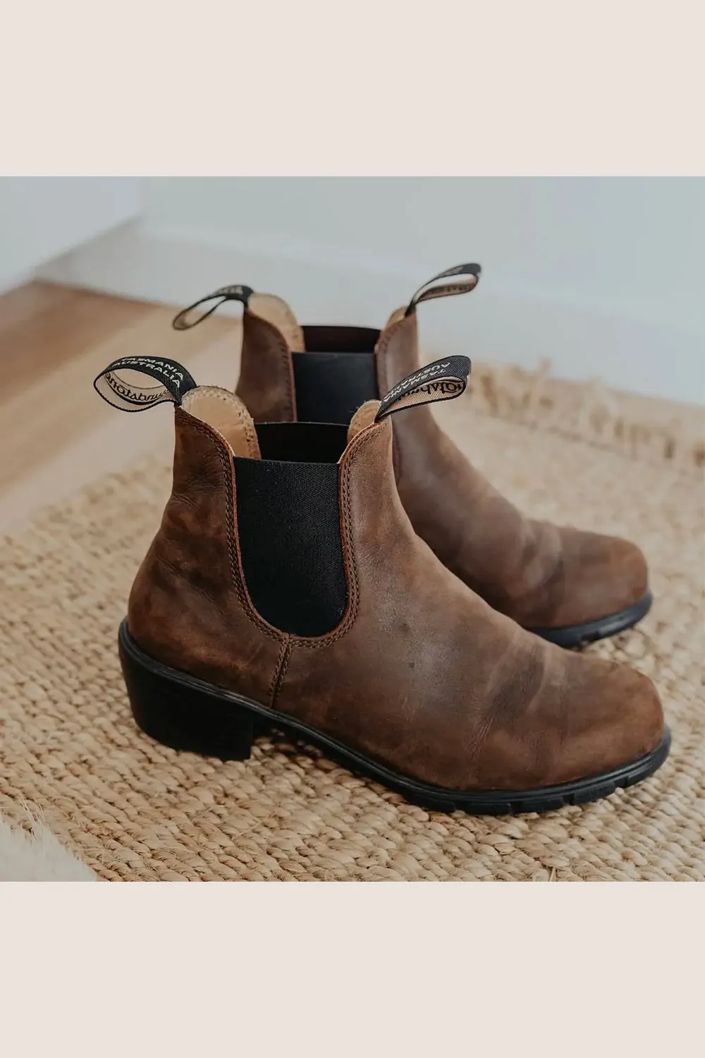 BLUNDSTONE 1673 WOMENS HEEL BOOT