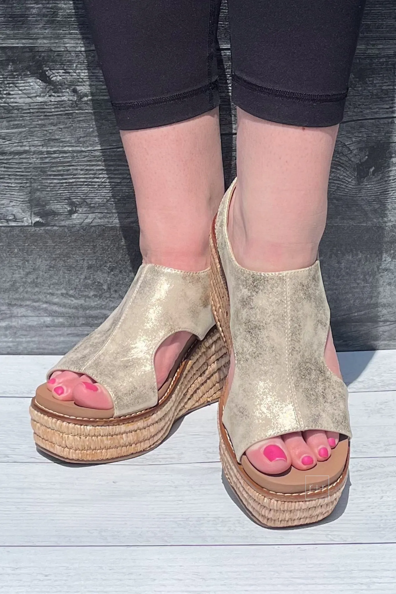 Corkys Freddie in Gold Washed Metallic