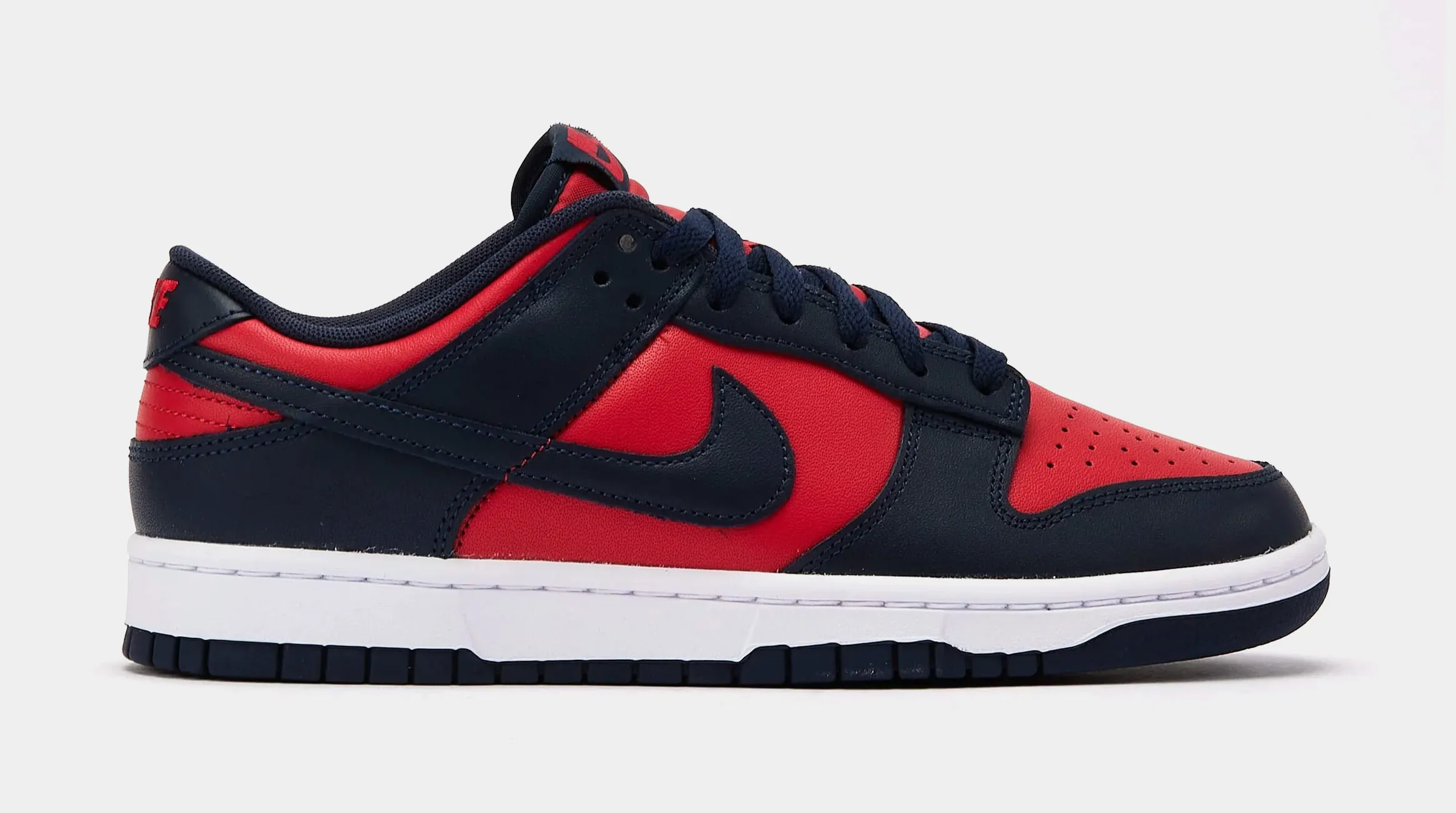 Dunk Low Retro Mens Lifestyle Shoes (University Red/Obsidian/White)