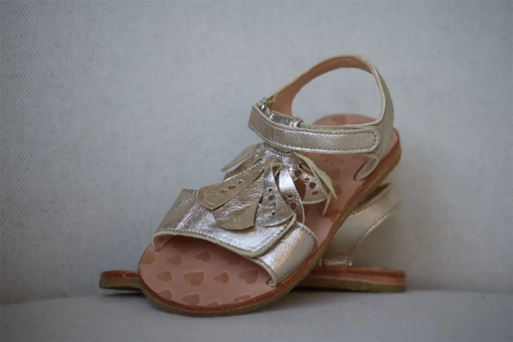 EASY PEASY GIRLS GOLD LEATHER FAFA SANDALS EU 25 UK 7.5