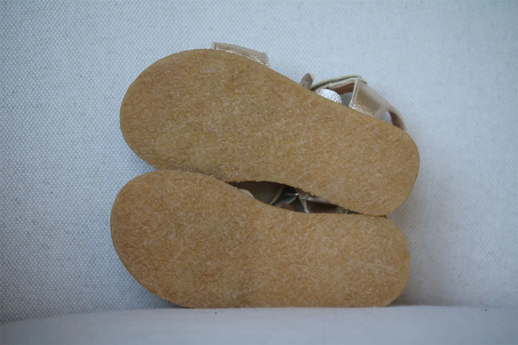 EASY PEASY GIRLS GOLD LEATHER FAFA SANDALS EU 25 UK 7.5