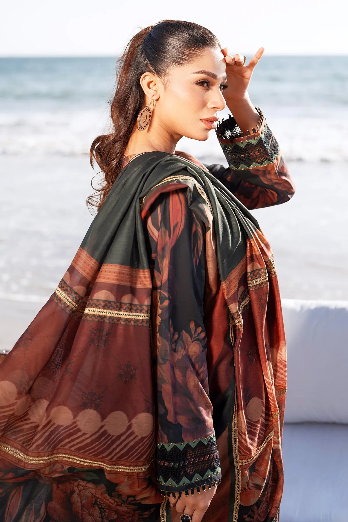 EMBROIDERED PRINTED LAWN UF-4083