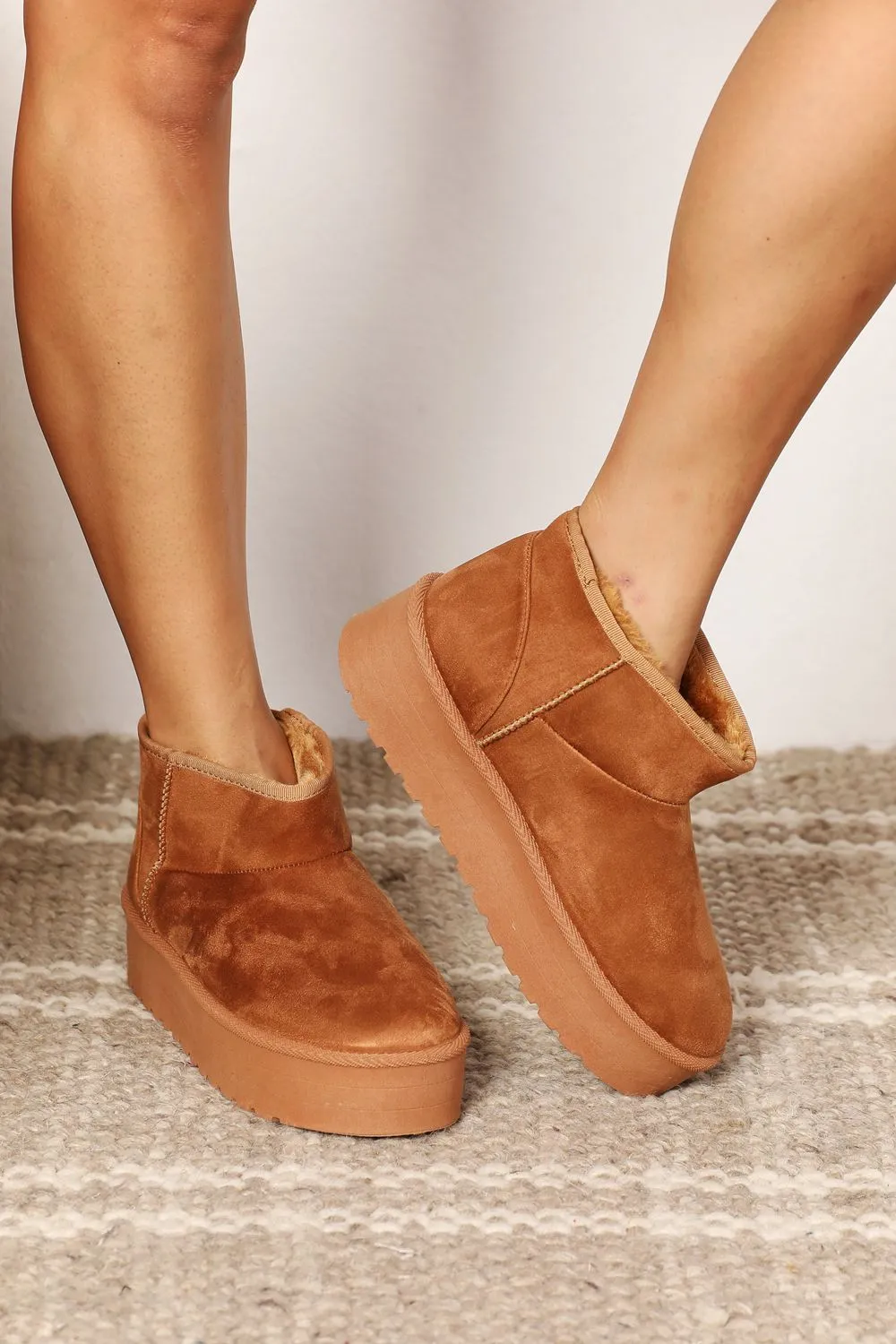 Hugg it Fleece Lined Chunky Platform Mini Boots