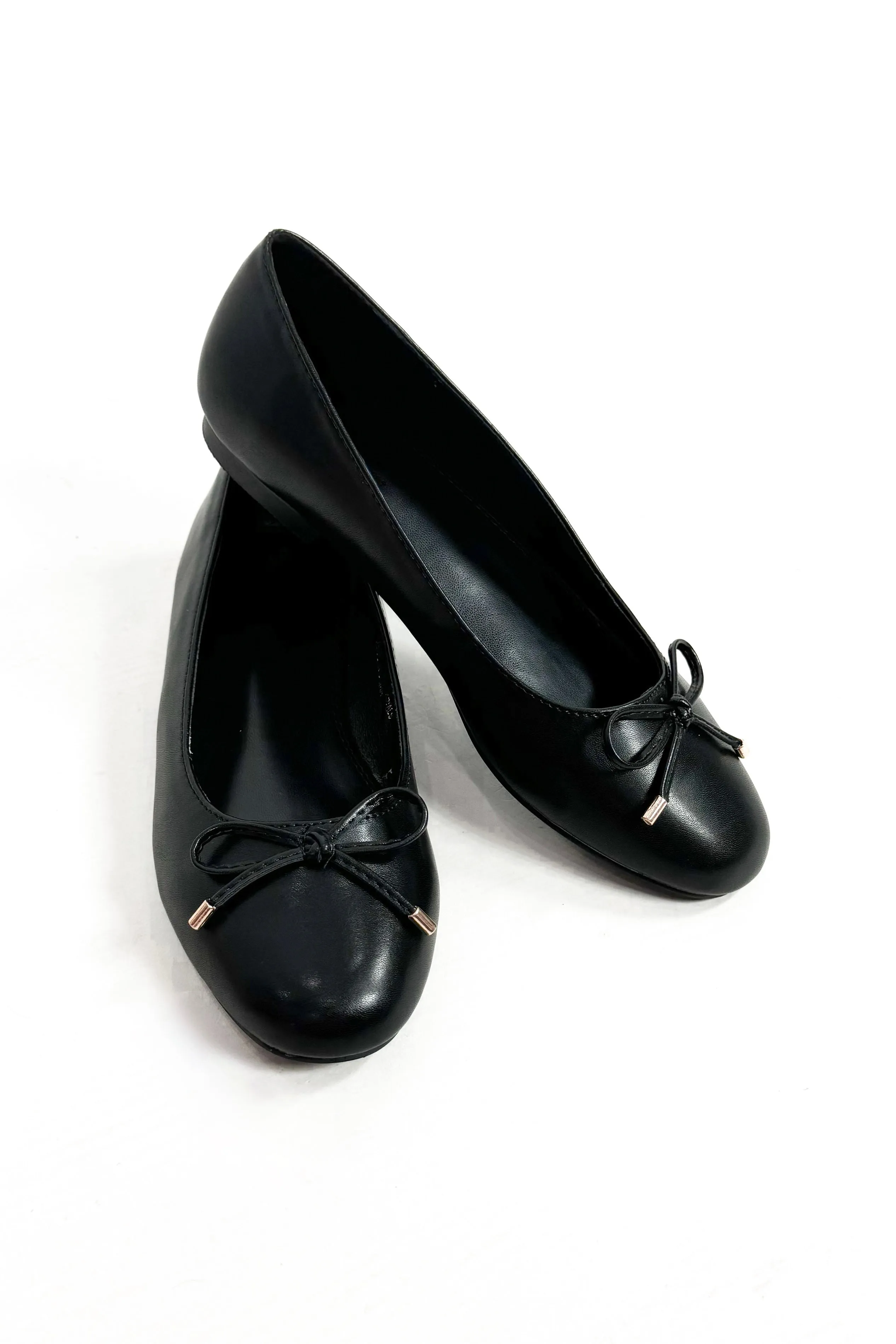 She's a Classic Ballet Flat in Black